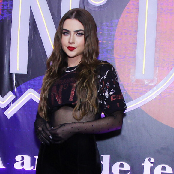 Jade Picon não confirmou se levará relação a sério com Paulo André