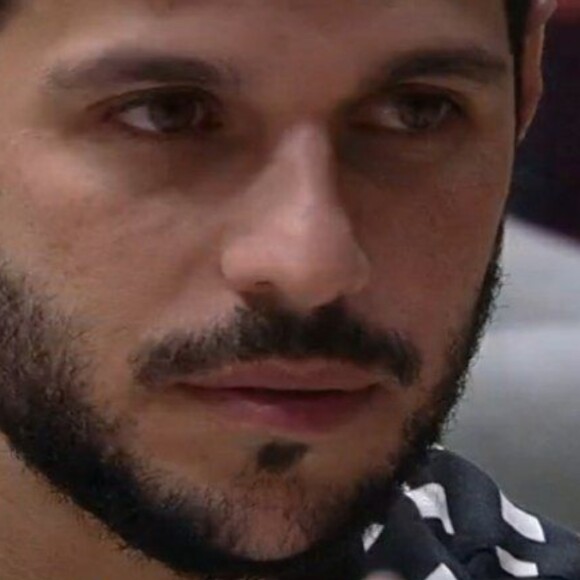 Motorista que levava Rodrigo Mussi em acidente se submeteu a longas jornadas de trabalho durante vários dias