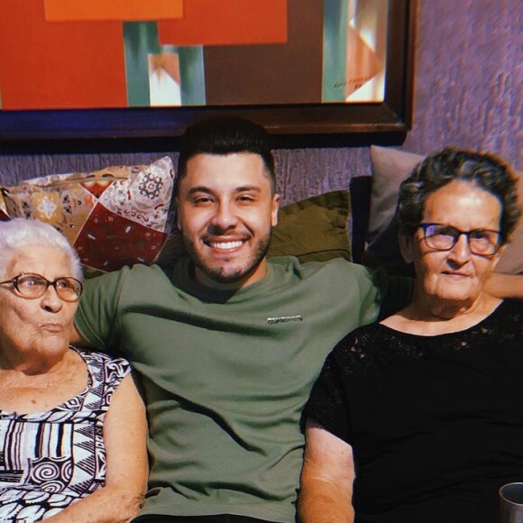 Murilo Huff com suas duas avós em foto postada no Instagram