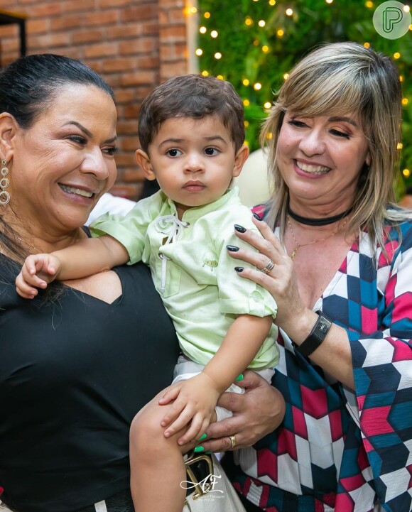 Filho de Marília Mendonça e Murilo Huff surgiu em foto com as duas avós