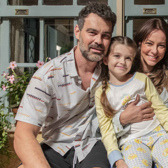 Paolla Oliveira será casada com Carmo Dalla Vecchia e mãe de dois filhos na novela