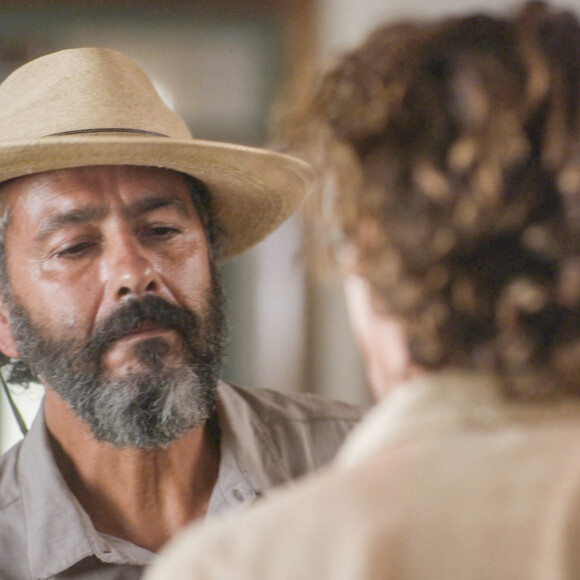 Mãe de Jove (Jesuíta Barbosa) e ex de José Leôncio (Marcos Palmeira), Madeleine (Karine Teles) tem final trágico na novela 'Pantanal'