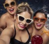Marília Mendonça surge de biquíni em piscina em vídeo inédito com Maraisa e Maiara, em 21 de maio de 2022
