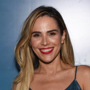 Loiríssima, Wanessa Camargo desfilou novo visual em show de Jão