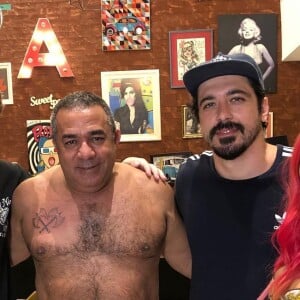 O tatuador de Anitta, Lucas Maffei, revelou detalhes sobre os bastidores do desenho em entrevista ao jornal O Globo