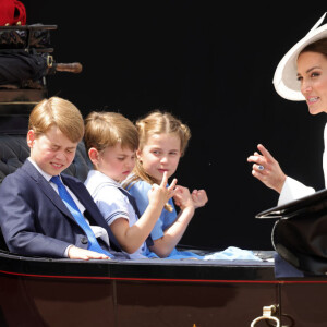 Filhos do príncipe William e Kate Middleton na celebração do Jubileu de Platina em Londres