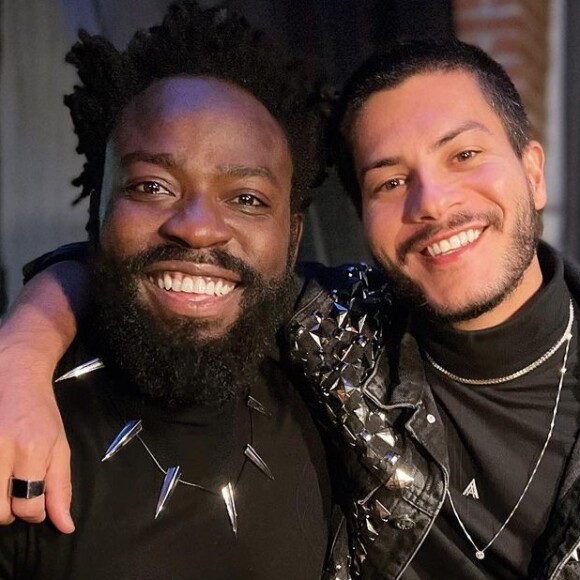 Arthur Aguiar e Douglas Silva se reencontraram