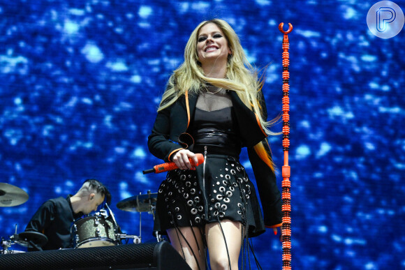 Avril Lavigne é outra popstar canadense acometida pela Doença de Lyme