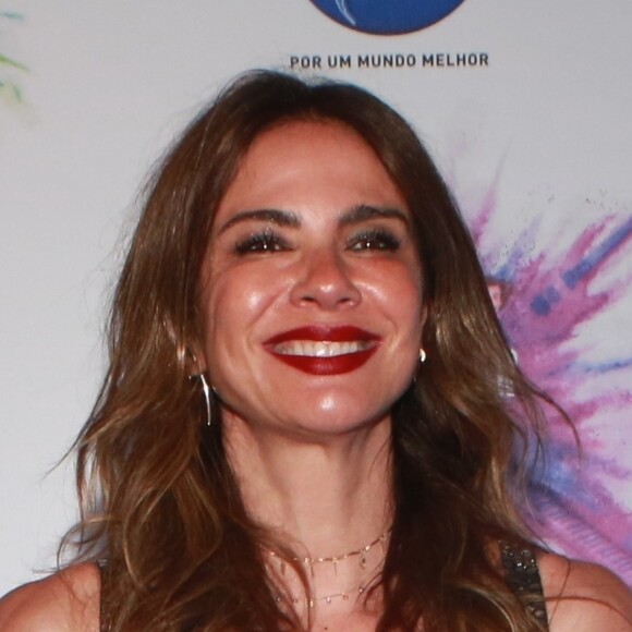 Luciana Gimenez se deparou com uma notícia vazada na mídia sobre seu pai