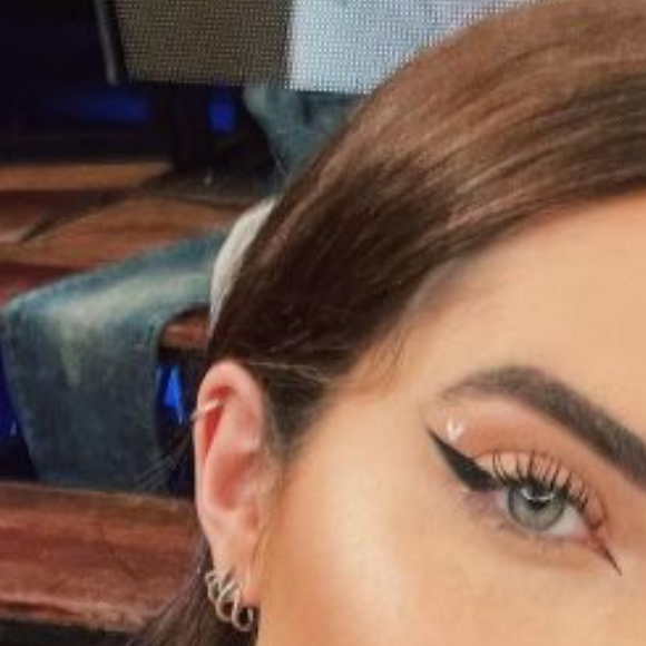 André Lamoglia e Jade Picon estão hospedados no mesmo hotel, segundo o perfil Garoto do Blog