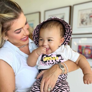 Lorena Improta é mãe da pequena Liz, de 9 meses