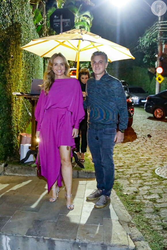 Angélica e Luciano Huck prestigiaram festa de Ingrid Guimarães no Rio de Janeiro