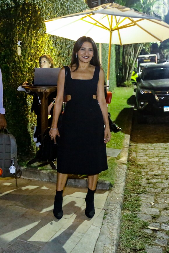 Dira Paes prestigiou a festa de Ingrid Guimarães no Rio de Janeiro