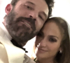Jennifer Lopez e Ben Affleck surgiram juntos em selfie compartilhada pela atriz após casamento