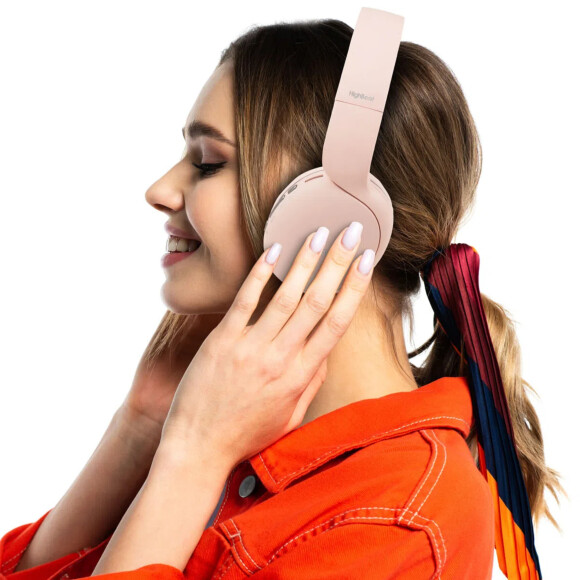 Presente para o signo de Leão: o fone de Ouvido sem Fio, da Philco, vai dar autonomia na hora de escutar música 