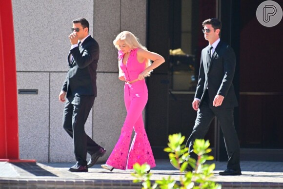 Barbie: web achou injusto o salário de Margot Robbie ser igual ao de Ryan