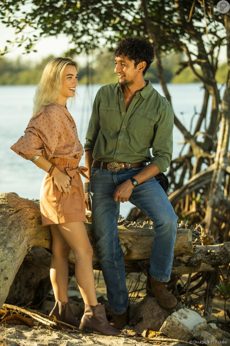 Retomada do namoro de José Lucas de Nada com Érica, na novela 'Pantanal' causa angústia em José Leôncio: 'Argo me diz que o meu filho num tá vêno o buraco que tá se metêno'