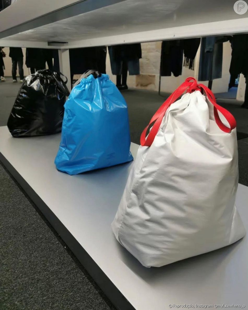 A Trash Pouch está à venda em três cores diferentes: ela custa mais de R$ 9,2 mil