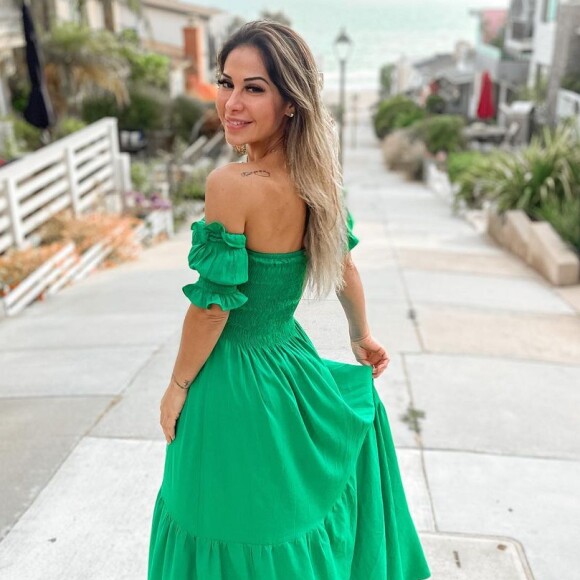 Maíra Cardi deixou o Brasil para passar um período na Califórnia