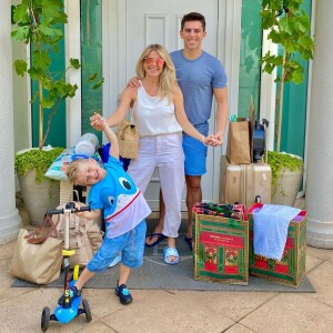 Amaury Nunes, ex de Karina Bacchi,  lamentou não estar perto do filho