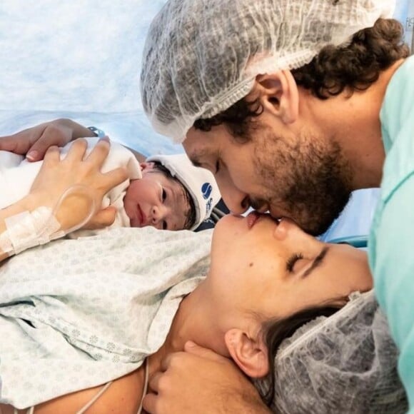 Nasceu! Pérola Faria dá à luz ao seu primeiro filho
 
 