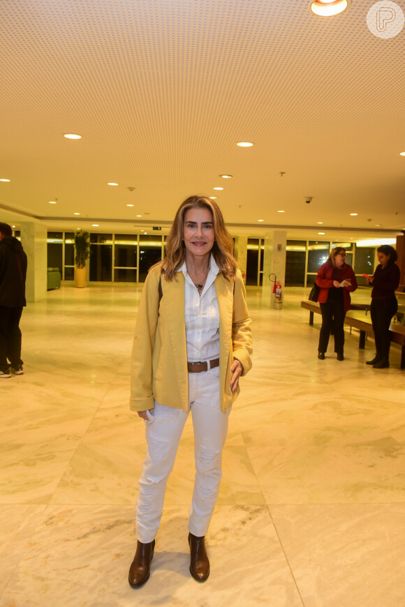 Maitê Proença posou para fotos no teatro Prudential, na Glória, Zona Sul do Rio