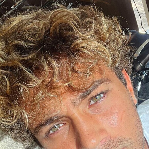 André Luiz Frambach foi só elogios aos pais: 'Se um dia eu puder ser igual a esses dois, igual aos meus sogros, eu vou estar realizado na minha vida'