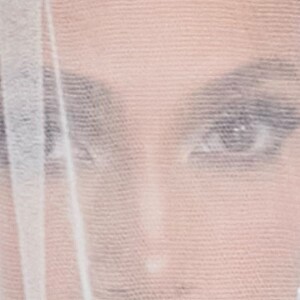 Jennifer Lopez de noiva: cantora compartilha uma foto com o véu sobre o rosto no Instagram
