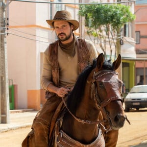 Na novela 'Mar do Sertão', Zé Paulino vai sofrer acidente e será dado como morto no dia do casamento com Candoca