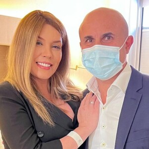 Simony faz relato emocionante sobre seu médico, após ser internada em São Paulo