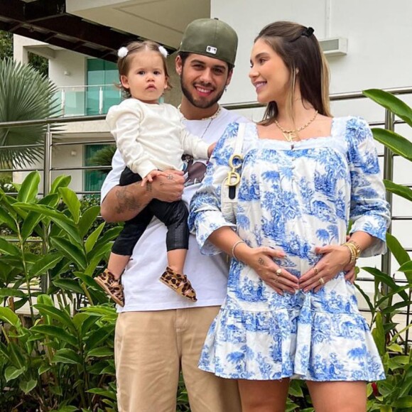 Virginia Fonseca os entrega detalhes da gravação de documentário sobre sua vida
 