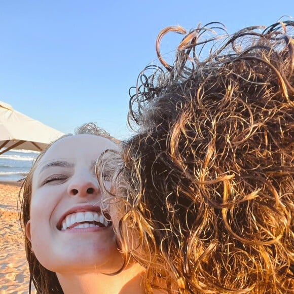 Larissa Manoela e André Luiz Frambach se conheceram nos bastidores de um filme