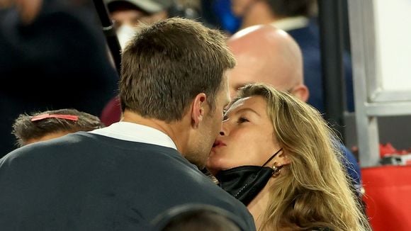 Gisele Bündchen sai de casa após briga com Tom Brady. Entenda!