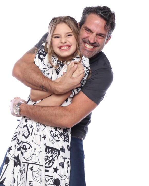 Confirmado em 'A Fazenda 2022', Iran Malfitano é pai de Laura, de 11 anos; ator citou dificuldade em ficar distante da filha