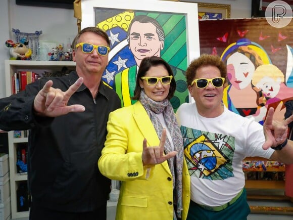 Michelle Bolsonaro tem o hábito de usar as cores do Brasil em seus looks