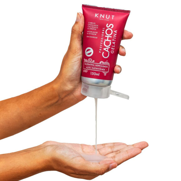 Gelatina Ativadora, da KNUT Hair Care, é perfeita para quem cabelo com bastante definição