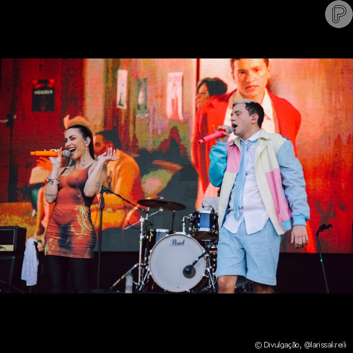 Cleo escolheu um look na tendência nudez fashion - Purepeople