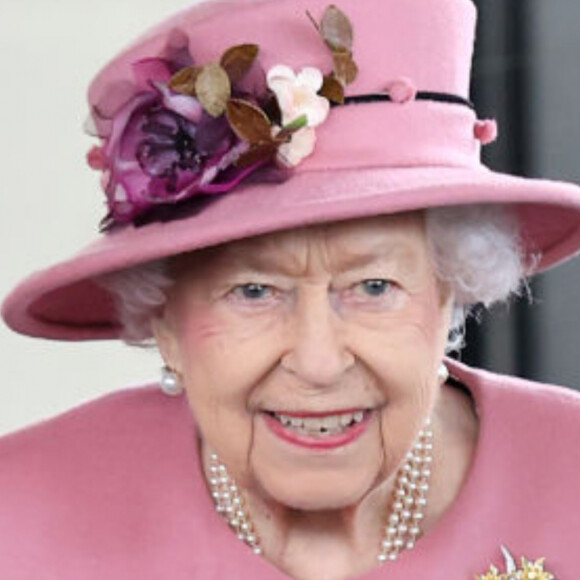 Corpo da Rainha Elizabeth II está sendo levado para a capital da Escócia, Edimburgo