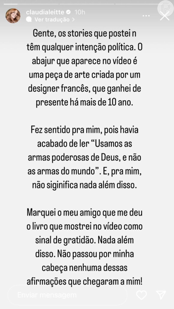 Claudia Leitte postou abajur no formato de arma sobre uma bíblia e causou repercussão