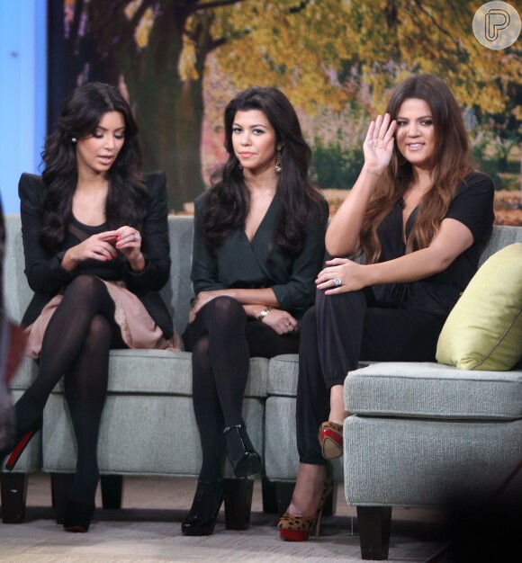 Kim Kardashian afirma que os cremes não contêm raios ultravioletas