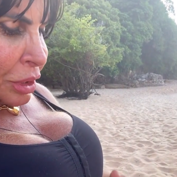 Gretchen sugeriu terapia para quem está preocupado com seu umbigo