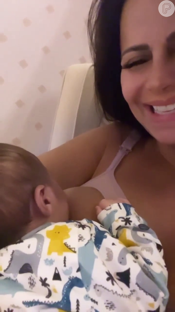Viviane Araujo: 'Você vai realmente entender, aprender o jeito certo de estar amamentando seu bebê, o jeito de você entregar o seu peito pra ele'