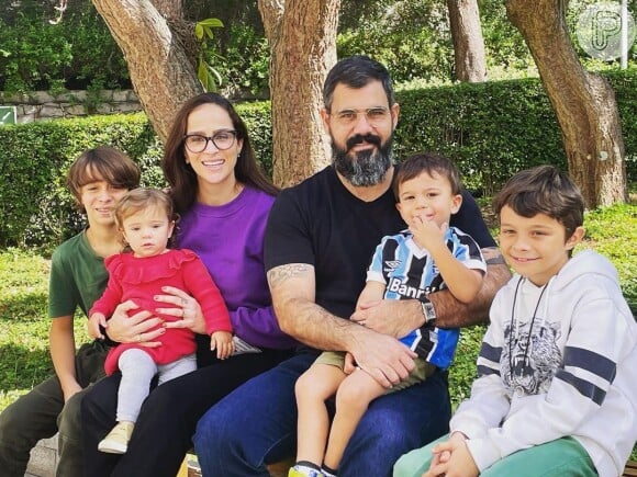 Juliano Cazarré e Letícia Bastos são pais de mais quatro filhos