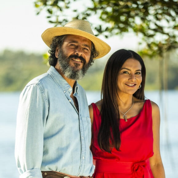 Na última semana da novela 'Pantanal', Filó (Dira Paes) e José Leôncio (Marcos Palmeira) se casam após anos de união, mas o casamento não vai durar muito tempo