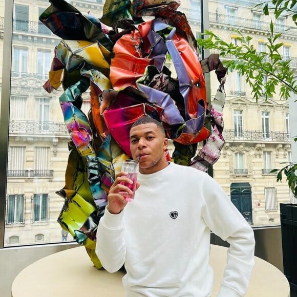 Mbappé queria que Neymar fosse transferido e já havia arrumado substituto pro brasileiro