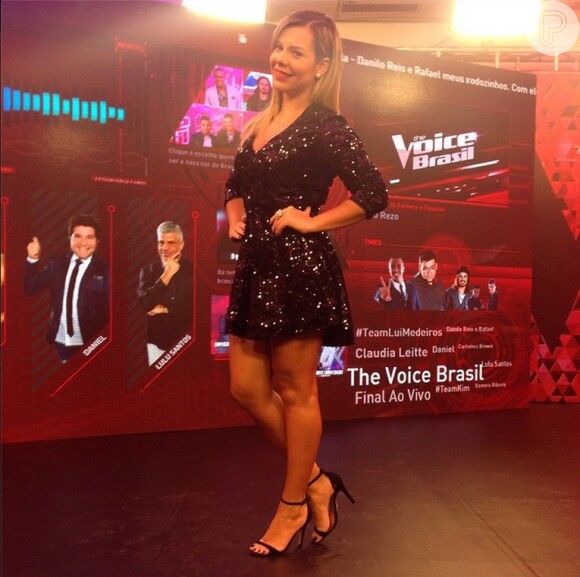Fernanda Souza mostra look da final do 'The Voice Brasil'