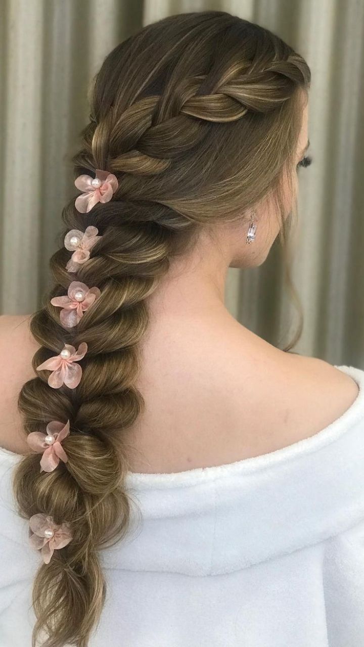 Penteados para noiva: 6 fotos de cabelo com tranças para te deixar mais  linda