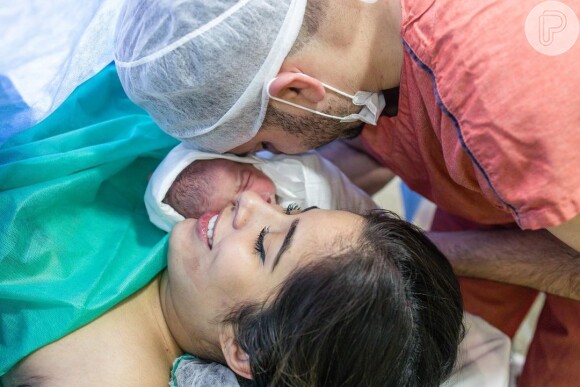 Filho de Jonas Esticado e Bruna Hazin nasceu na madrugada deste domingo (23), em Recife