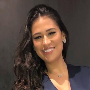 Simone Mendes: 'Esse Instagram que usa minha imagem pra ficar se passando por mim criando situações absurdas como essas, aguarde! Aguarde! Vai dar ruim pra tu!'