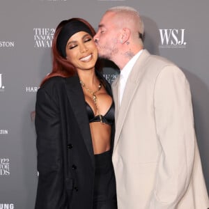 Anitta posou com J Balvin no Innovator Awards do Wall Street Journal